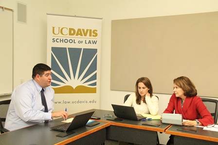 2015-12-UndocCenter.jpg