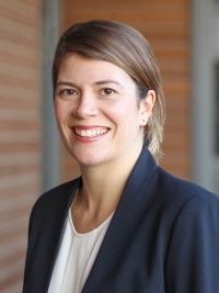 Headshot of Shannon Kahn, UC Davis School of Law's Director of Externships.